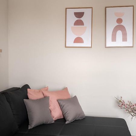 Square Apartment Kambanos Eksteriør bilde