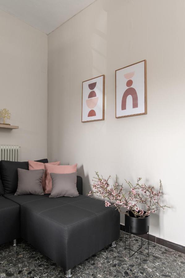 Square Apartment Kambanos Eksteriør bilde